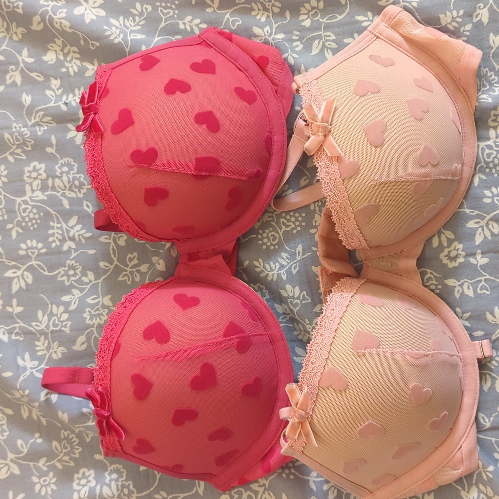 Forever 21 bra, size small, red and pink with hearts,
